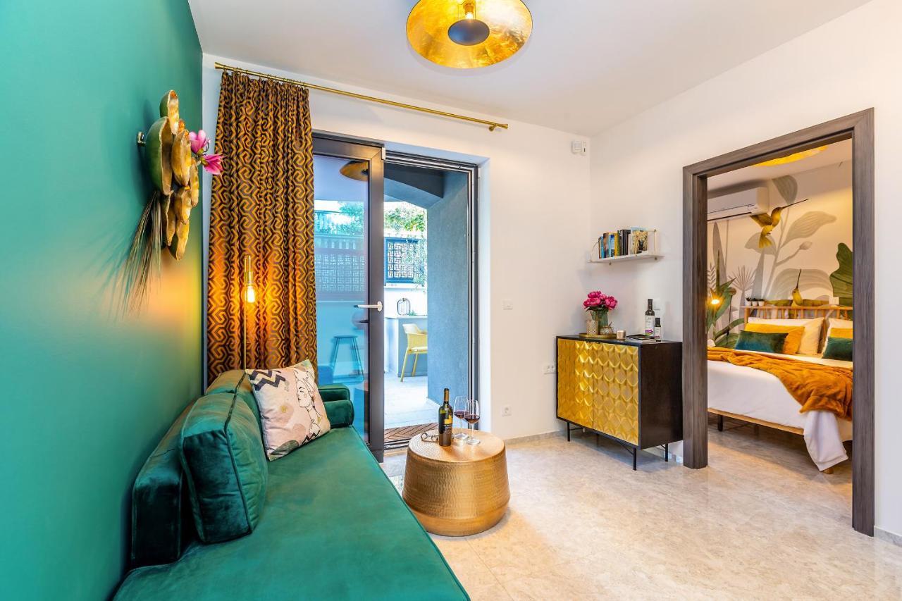 Colibri-Design&Beach Appartement Mit 40M2 Terrasse Und 2 Sups Pjescana Uvala Esterno foto