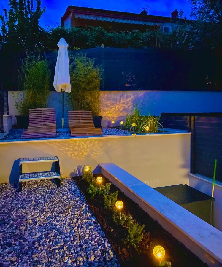 Colibri-Design&Beach Appartement Mit 40M2 Terrasse Und 2 Sups Pjescana Uvala Esterno foto